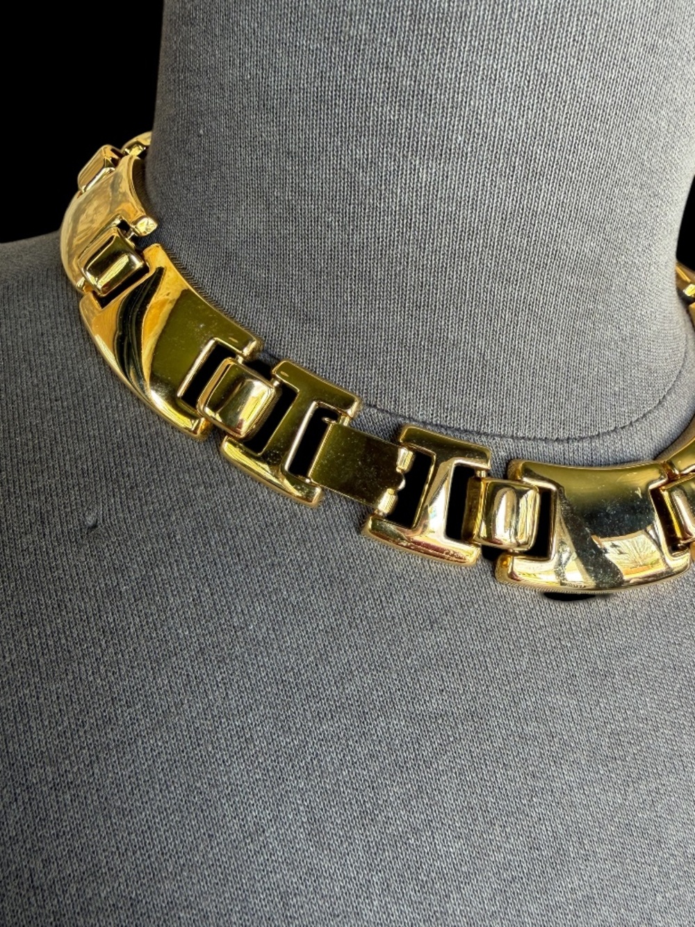 Vintage 15” Collar Length Gold Tone Necklace with Bold Geometric links - Picture 2 of 2